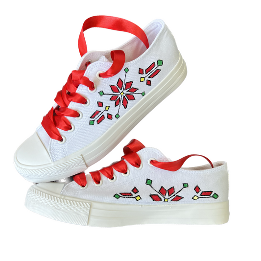 Ръчно рисувани кецове с шевица "Гордост"