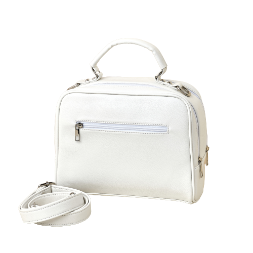 Кожена чанта с бродирани шевици "Обичай"