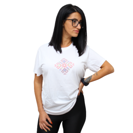 Дамска тениска с диамантена шевица "Прелест"